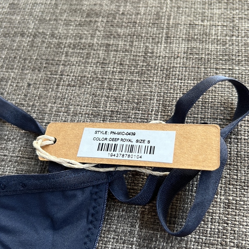 Skims Micro Thong - Picture 4 of 6